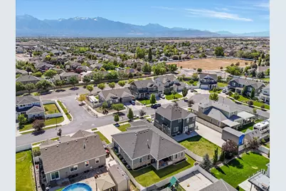 8136 S 6430 W, West Jordan, UT 84081 - Photo 41