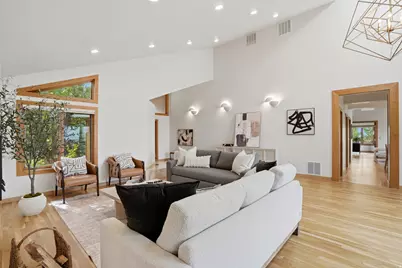 2352 S Lakeline Dr, Salt Lake City, UT 84109 - Photo 9
