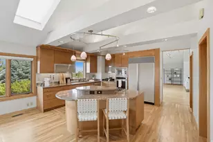 2352 S Lakeline Dr, Salt Lake City, UT 84109 - Photo 19