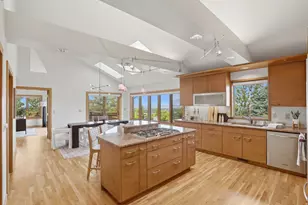 2352 S Lakeline Dr, Salt Lake City, UT 84109 - Photo 15