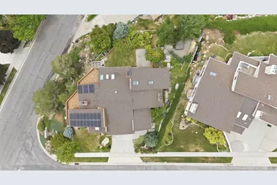 2352 S Lakeline Dr, Salt Lake City, UT 84109 - Photo 69