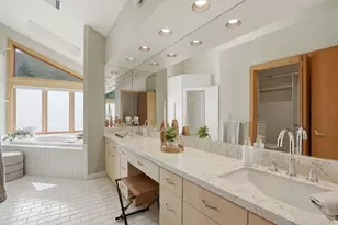 2352 S Lakeline Dr, Salt Lake City, UT 84109 - Photo 25