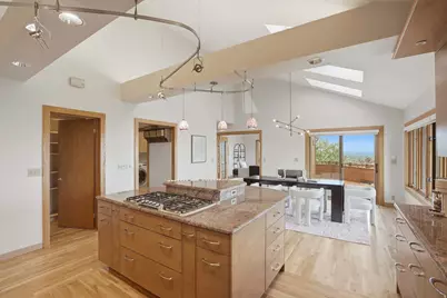 2352 S Lakeline Dr, Salt Lake City, UT 84109 - Photo 17