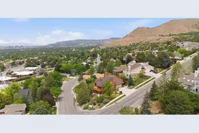 2352 S Lakeline Dr, Salt Lake City, UT 84109 - Photo 5