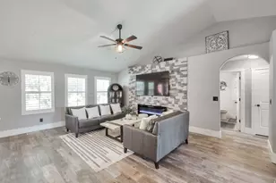 1023 N 3300 W, Layton, UT 84041 - Photo 5