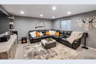 1023 N 3300 W, Layton, UT 84041 - Photo 29