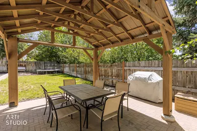 1122 E 2400 N, Layton, UT 84040 - Photo 37