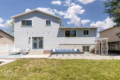 1122 E 2400 N, Layton, UT 84040 - Photo 43