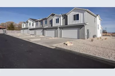 1198 S Village Ln #B1, Richfield, UT 84701 - Photo 3