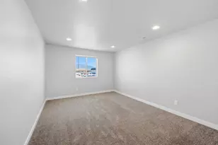 3061 S 2425 W, Syracuse, UT 84075 - Photo 27