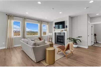 1005 E Antelope Dr, Eagle Mountain, UT 84005 - Photo 9