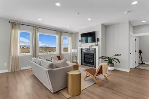1005 E Antelope Dr, Eagle Mountain, UT 84005 - Photo 9