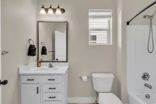 1005 E Antelope Dr, Eagle Mountain, UT 84005 - Photo 25