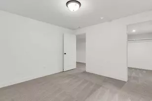1005 E Antelope Dr, Eagle Mountain, UT 84005 - Photo 29