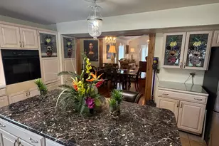 9650 S Buttonwood Dr, Sandy, UT 84092 - Photo 9