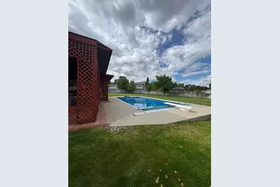 9650 S Buttonwood Dr, Sandy, UT 84092 - Photo 19