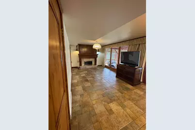 9650 S Buttonwood Dr, Sandy, UT 84092 - Photo 11