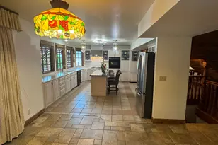 9650 S Buttonwood Dr, Sandy, UT 84092 - Photo 7