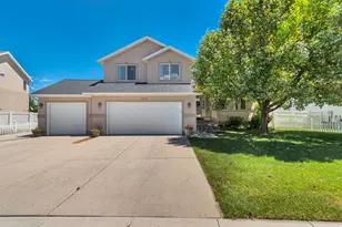 7651 S Village Glen Dr W, West Jordan, UT 84081 - Photo 1