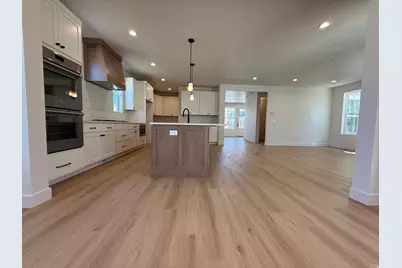 7084 W Bluefin Rd S, South Jordan, UT 84009 - Photo 7