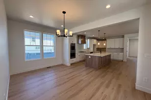 7084 W Bluefin Rd S, South Jordan, UT 84009 - Photo 11