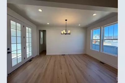 7084 W Bluefin Rd S, South Jordan, UT 84009 - Photo 9