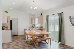 2415 E Boxwood Ln, Eagle Mountain, UT 84005 - Photo 7