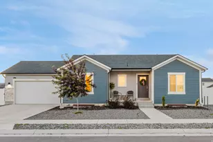 2415 E Boxwood Ln, Eagle Mountain, UT 84005 - Photo 1