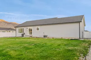 2415 E Boxwood Ln, Eagle Mountain, UT 84005 - Photo 33