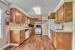 4408 S 500 E, Murray, UT 84107 - Photo 3