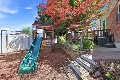 562 W 1400 N, West Bountiful, UT 84087 - Photo 33