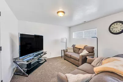 1896 Cliff Pl, Layton, UT 84041 - Photo 19