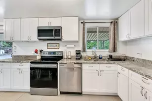 1896 Cliff Pl, Layton, UT 84041 - Photo 9