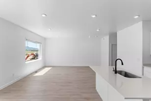 2046 E Dorset Wy, Salem, UT 84653 - Photo 5