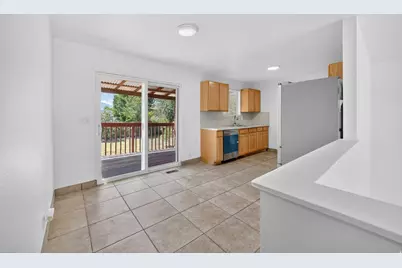 6166 S Cumulus Cir W, Kearns, UT 84118 - Photo 13