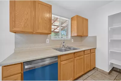 6166 S Cumulus Cir W, Kearns, UT 84118 - Photo 15