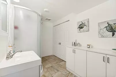 9832 S Falconhurst Dr E, Sandy, UT 84092 - Photo 23