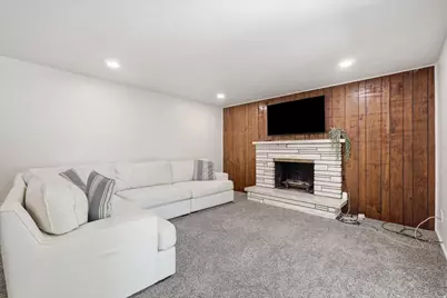 2570 W Blake Dr, Taylorsville, UT 84129 - Photo 15