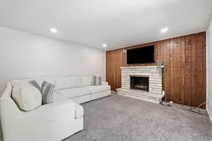 2570 W Blake Dr, Taylorsville, UT 84129 - Photo 15