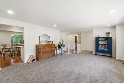 2570 W Blake Dr, Taylorsville, UT 84129 - Photo 7