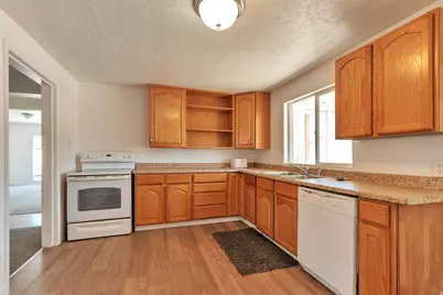 376 N 900 E, American Fork, UT 84003 - Photo 27