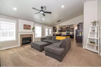 5437 S 3150 W, Roy, UT 84067 - Photo 9