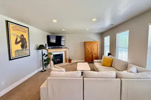 831 W Pages Ln, West Bountiful, UT 84087 - Photo 7