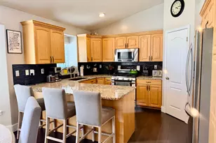 831 W Pages Ln, West Bountiful, UT 84087 - Photo 5