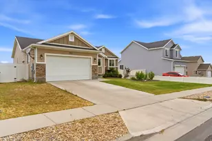 942 S 1050 W, Tooele, UT 84074 - Photo 3