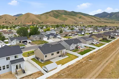 942 S 1050 W, Tooele, UT 84074 - Photo 43