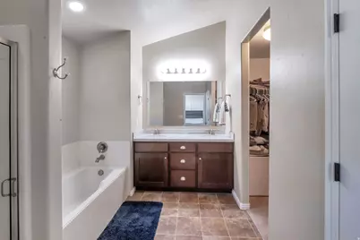 611 E Autumn Branch Way S, Draper, UT 84020 - Photo 7