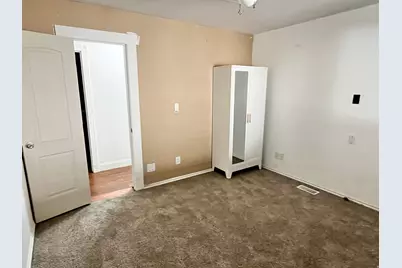 2875 N Hill Field Rd #4, Layton, UT 84041 - Photo 17