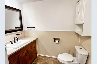 2875 N Hill Field Rd #4, Layton, UT 84041 - Photo 15