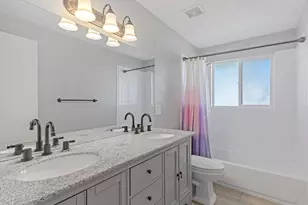 396 W 1130 N, Sunset, UT 84015 - Photo 7